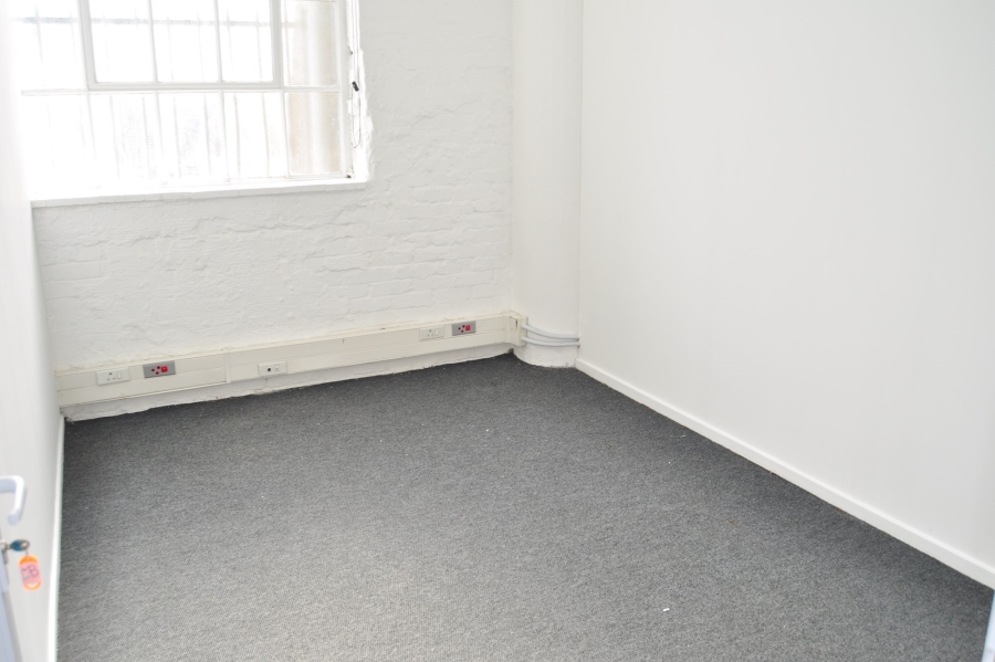 To Let commercial Property for Rent in Paarden Eiland Western Cape